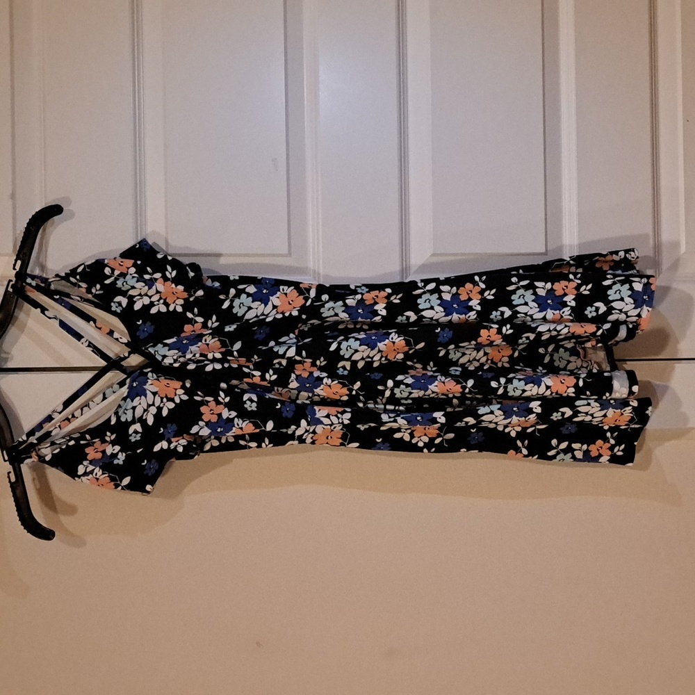 Size:Small - Picture 2 of 7